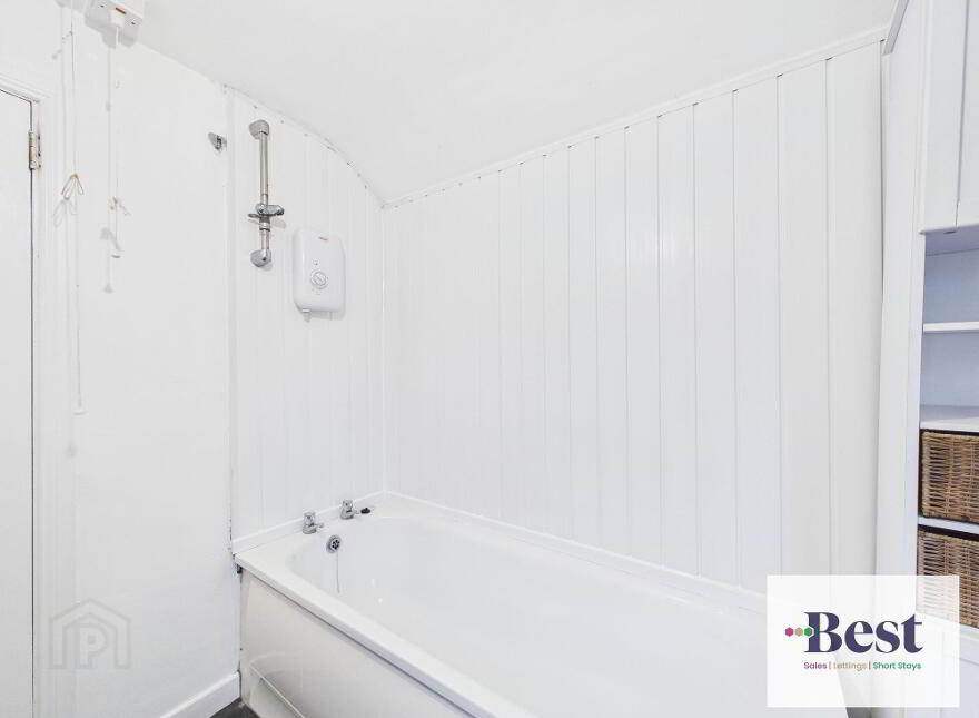 2a Newington Avenue, Larne, BT40 1NN