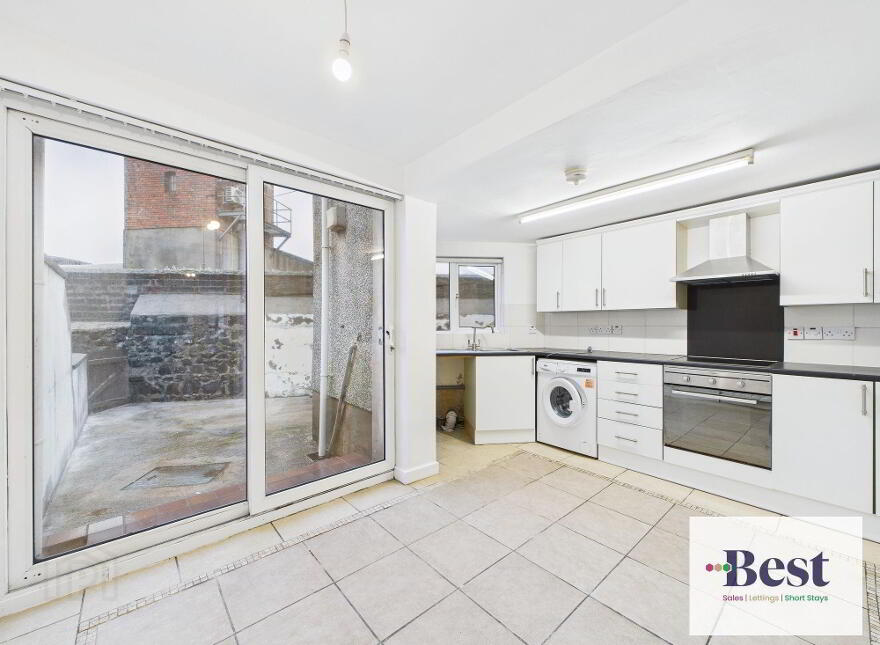 2a Newington Avenue, Larne, BT40 1NN