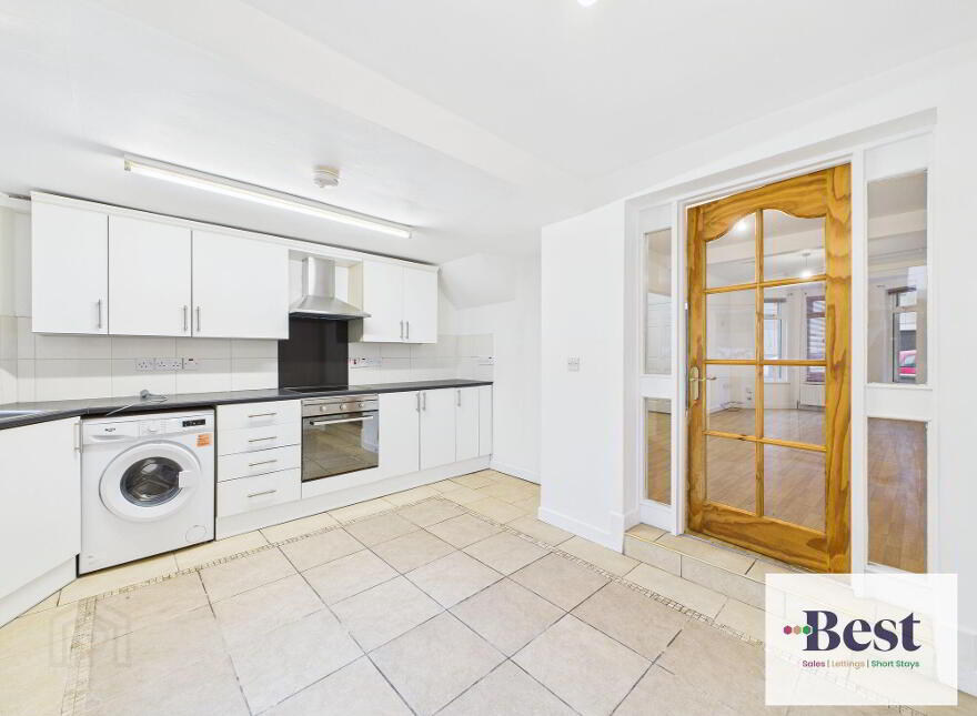 2a Newington Avenue, Larne, BT40 1NN