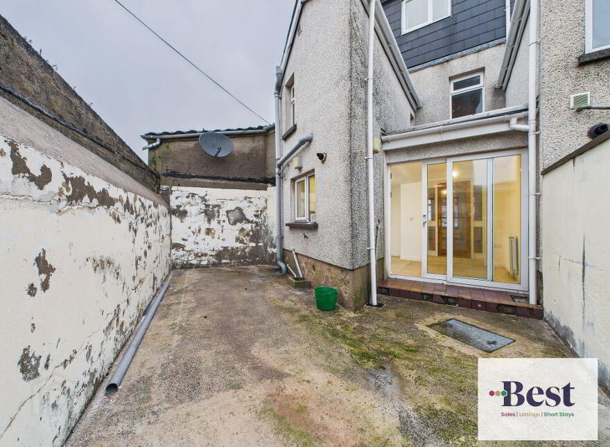 2a Newington Avenue, Larne, BT40 1NN