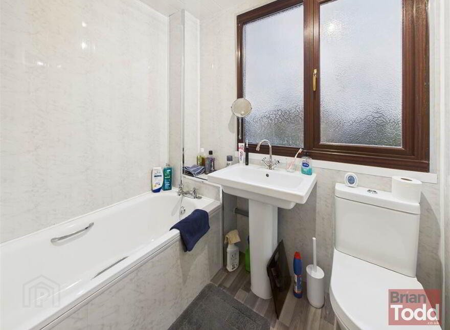 Argyll View, Larne, BT40 2JS