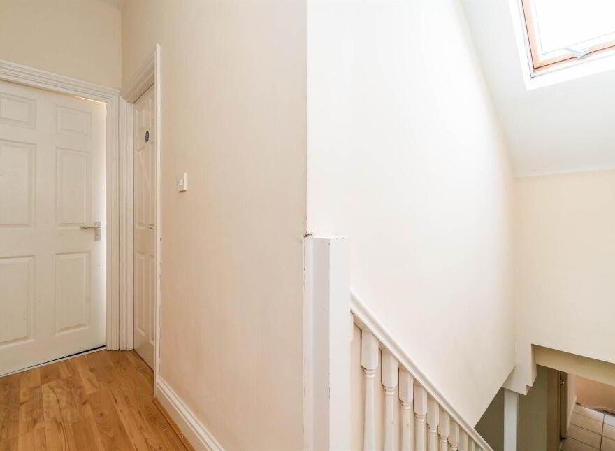 Great 5 Bedroom Apartment, 2B Rugby Avenue, Queens Quarter, Belfast, BT7 1RG
