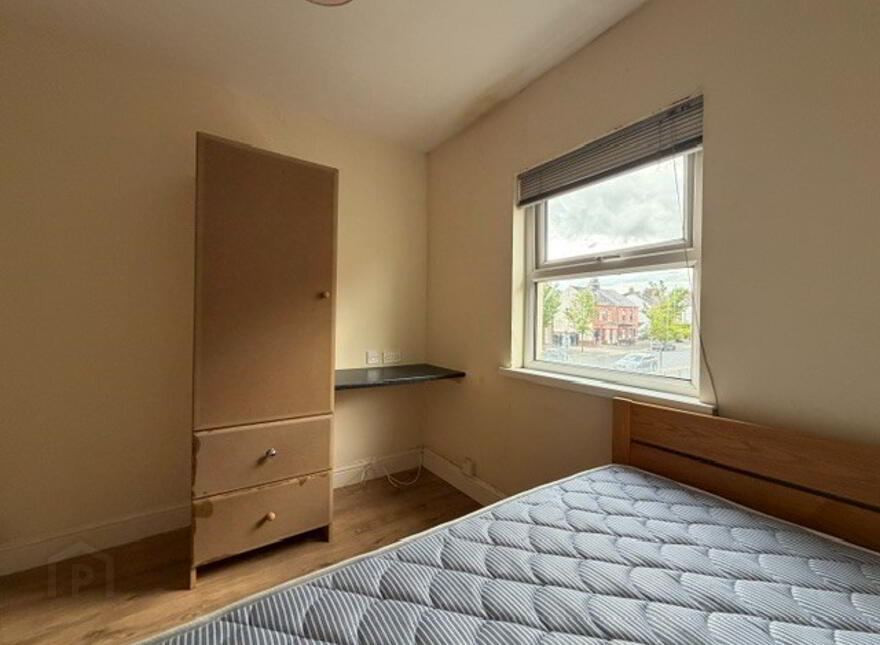 Great 5 Bedroom Apartment, 2B Rugby Avenue, Queens Quarter, Belfast, BT7 1RG