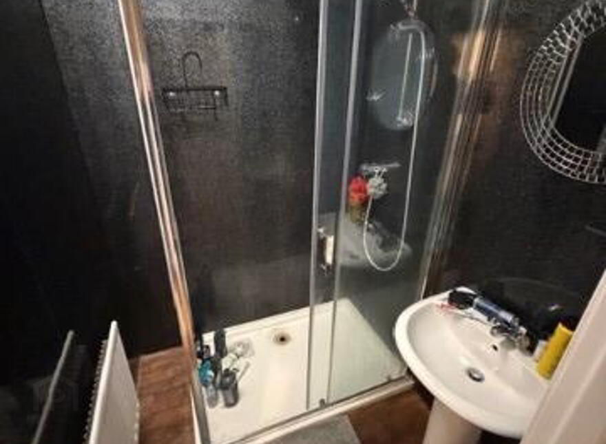 5 Bedroom Apartment, 9 Fitzwilliam Square, Queens Quarter, Belfast, BT7 1JH