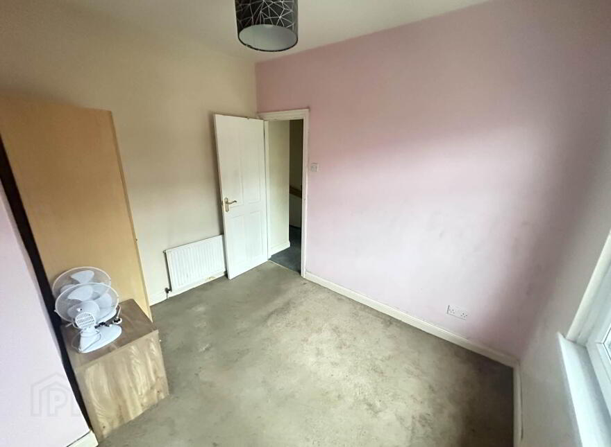 11 Iveagh Drive, Falls Road, Belfast, BT12 6AY