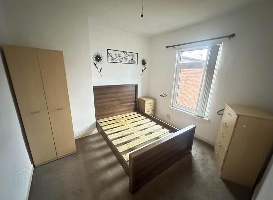 11 Iveagh Drive, Falls Road, Belfast, BT12 6AY