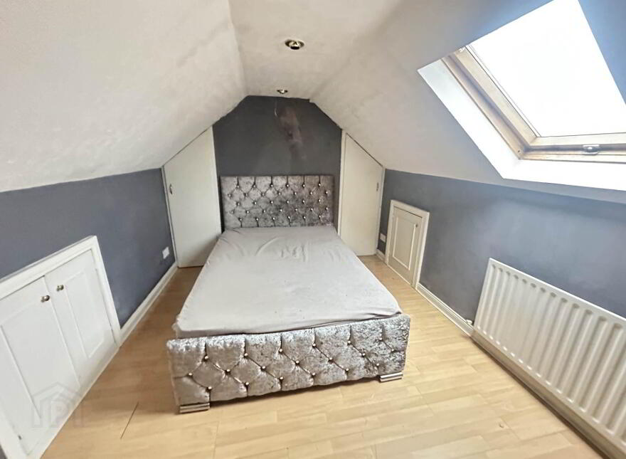 11 Iveagh Drive, Falls Road, Belfast, BT12 6AY