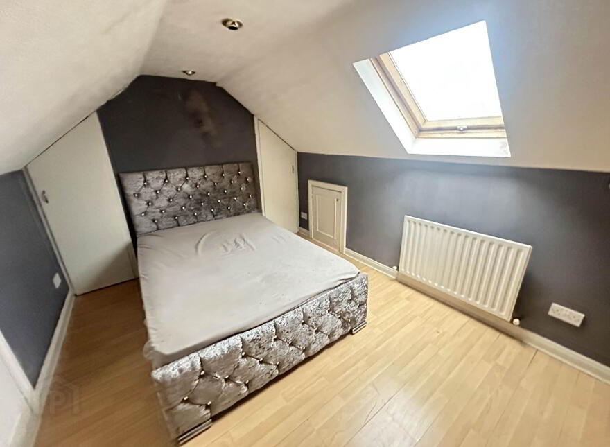 11 Iveagh Drive, Falls Road, Belfast, BT12 6AY