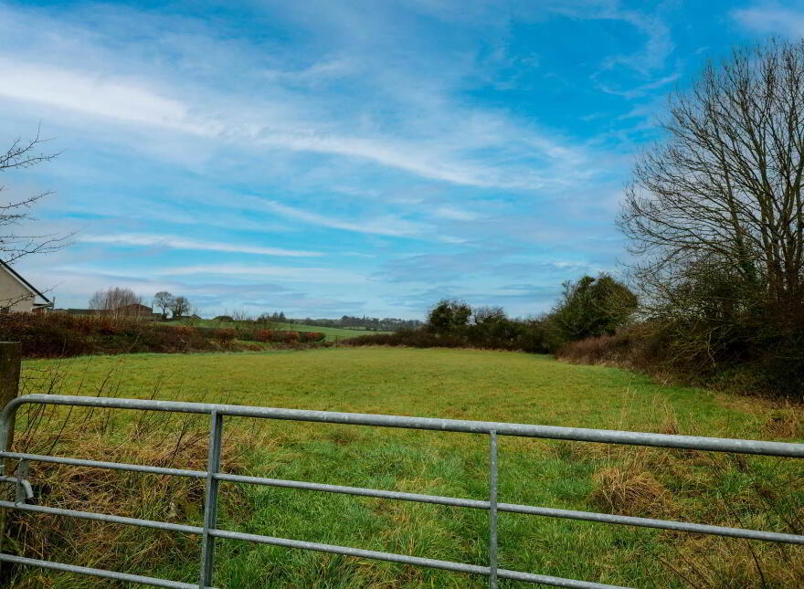 White Cottage, Lodge, Hospital, V35EY72