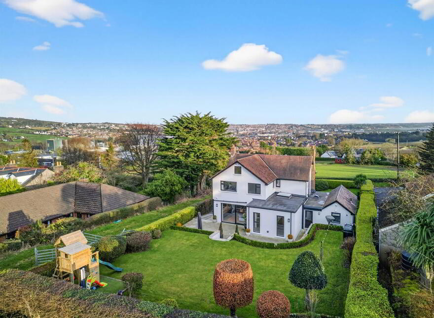 59 Milecross Road, Newtownards, BT23 4SR