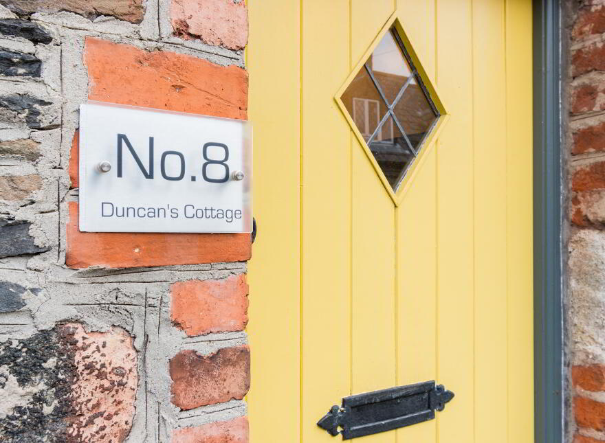Duncan's Cottage, 8 Arthur Street, Royal Hillsborough, BT26 6AP