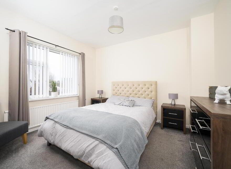 40 Sandhill Parade, Belfast, BT5 6FH