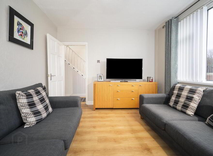40 Sandhill Parade, Belfast, BT5 6FH