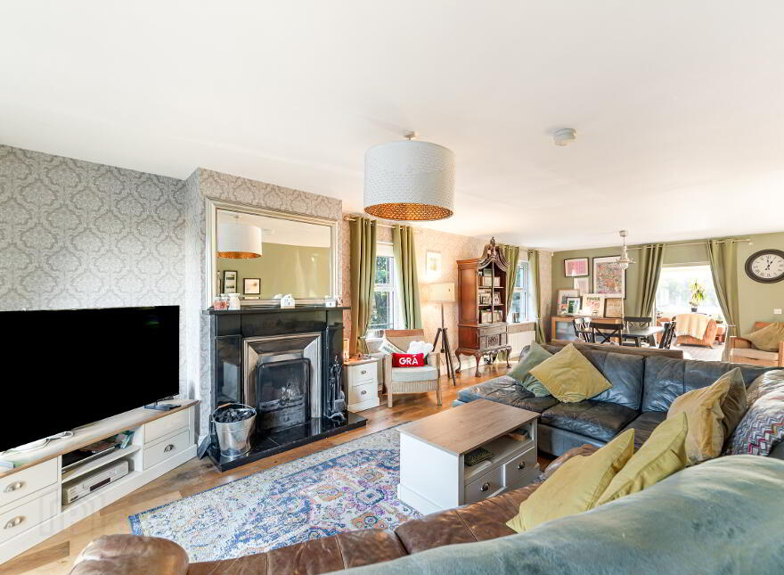 17-17a Ballywarren Road, Downpatrick, BT30 7DY