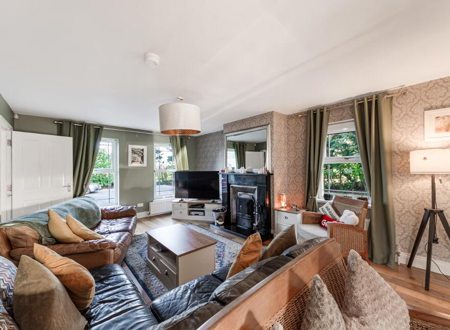 17-17a Ballywarren Road, Downpatrick, BT30 7DY