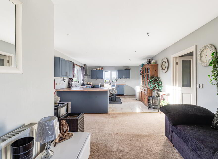 17-17a Ballywarren Road, Downpatrick, BT30 7DY