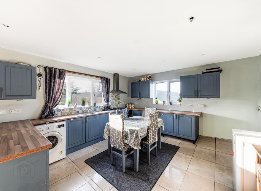 17-17a Ballywarren Road, Downpatrick, BT30 7DY