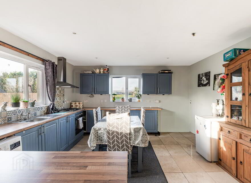 17-17a Ballywarren Road, Downpatrick, BT30 7DY