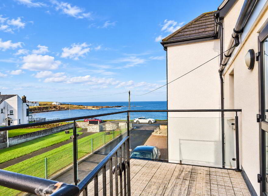 14B Bayhead Road, Portballintrae, BT57 8RZ