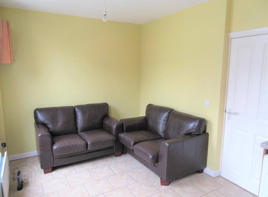 Three Great Apartments, 34 Magdala Street, Queens Botanic Area, Belfast, BT7 1PU