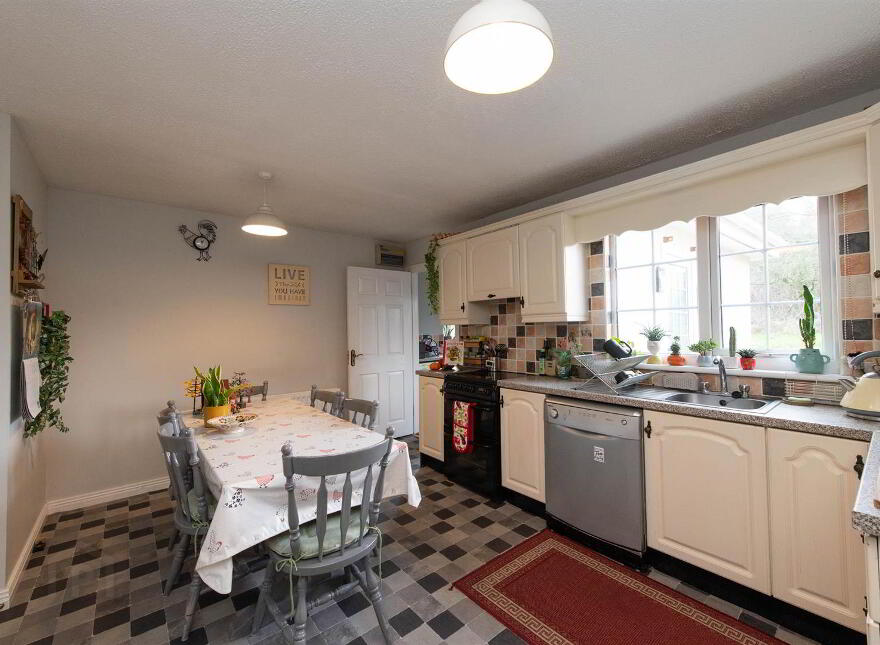 12 Edenavaddy Road, Ballynahinch, BT24 8JJ