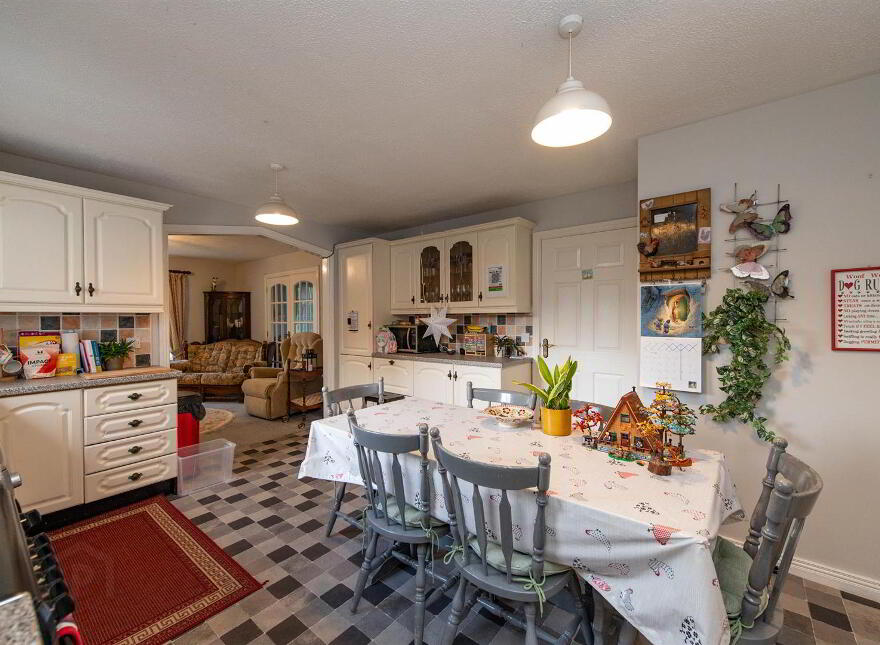 12 Edenavaddy Road, Ballynahinch, BT24 8JJ