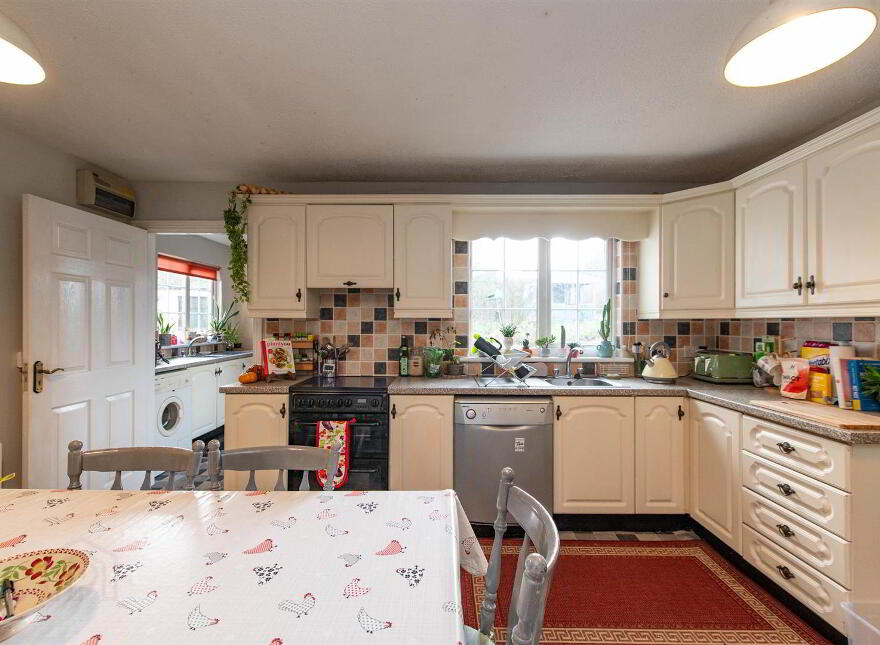 12 Edenavaddy Road, Ballynahinch, BT24 8JJ