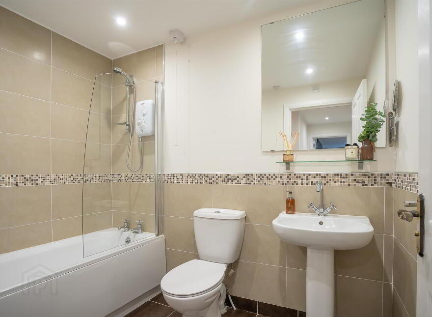 Apt 8, Miskelly Court, Darragh Cross, Saintfield, Ballynahinch, BT24 7PQ