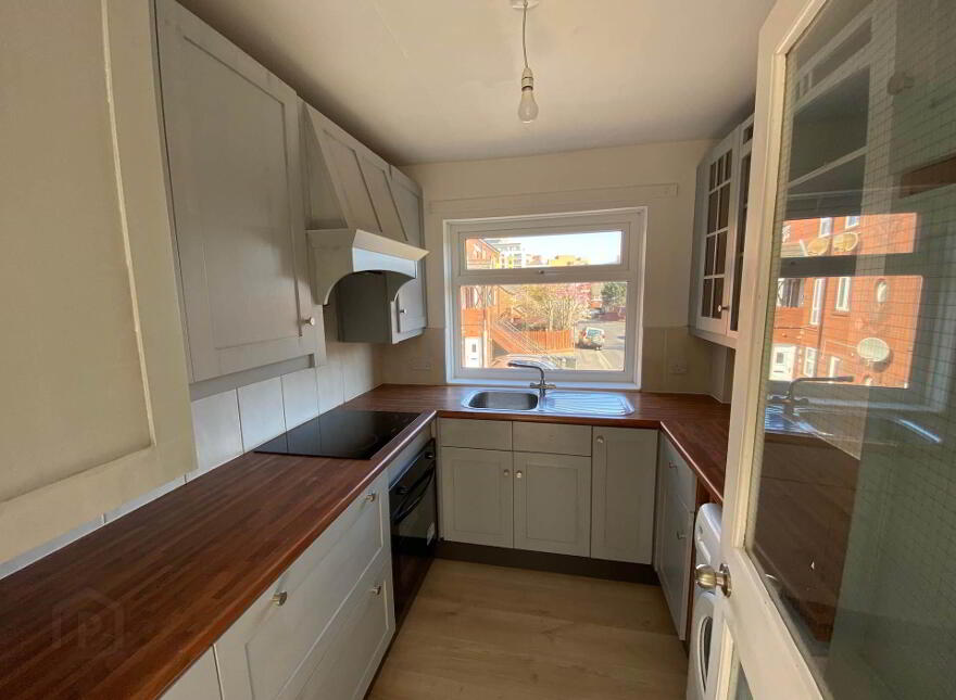 46 Salisbury Street, Belfast, BT7 1AH