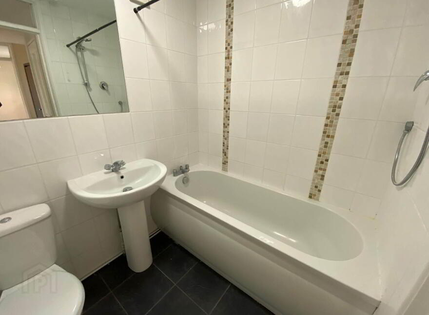 46 Salisbury Street, Belfast, BT7 1AH