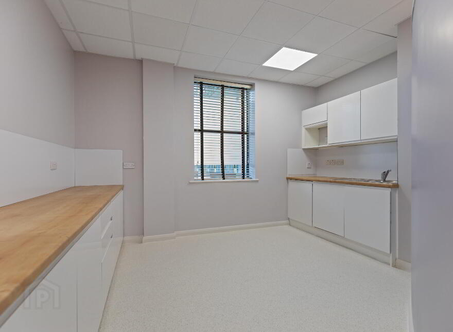 1 Garvey Studios, 2-14 Longstone Street, Lisburn, BT28 1TP