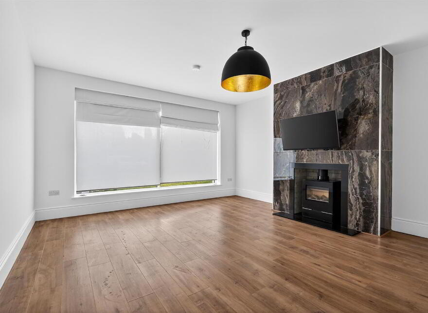 4D Newforge Lane, Belfast, BT9 5NU