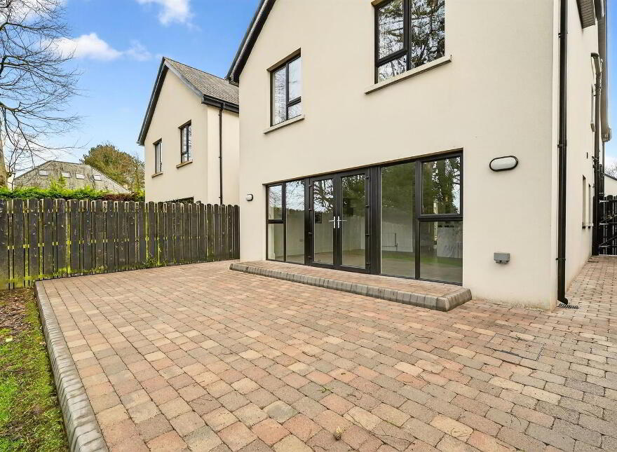 4D Newforge Lane, Belfast, BT9 5NU