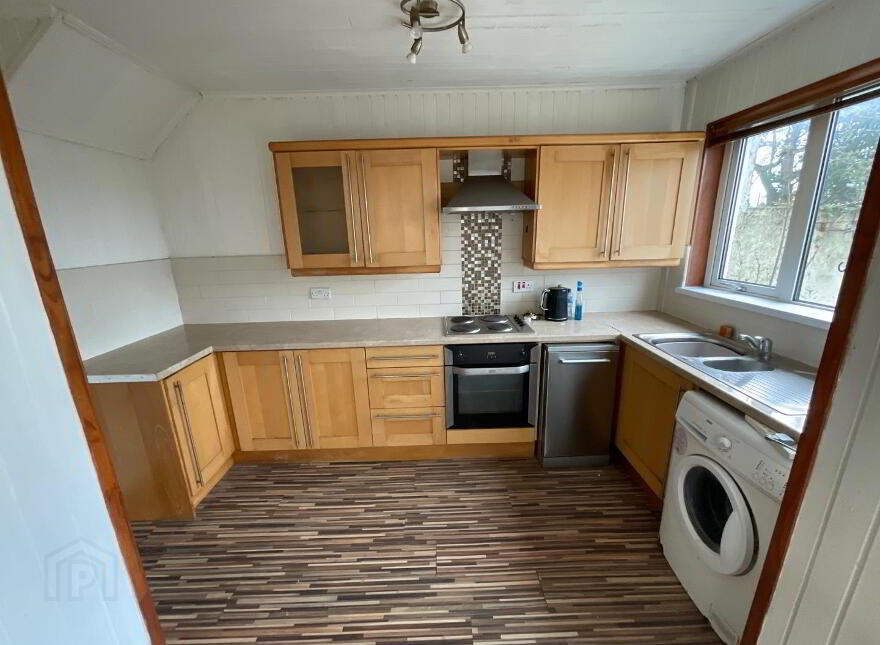 6 Ballygomartin Road, Belfast, BT13 3LD