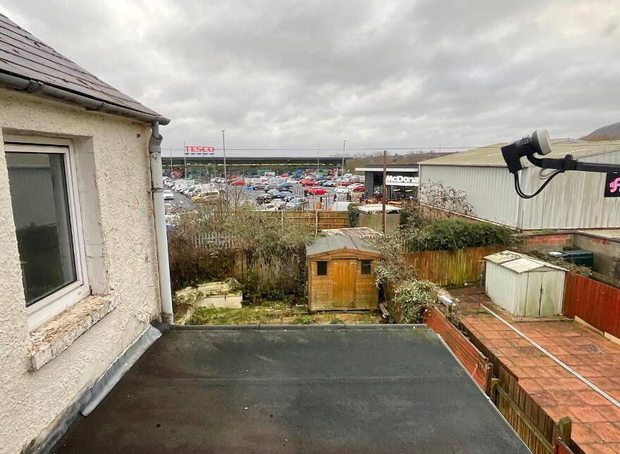 6 Ballygomartin Road, Belfast, BT13 3LD