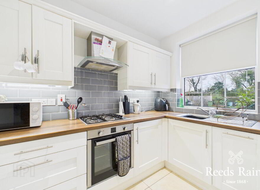 15 Meadow Place, Magheralave Meadows, Lisburn, BT28 3JQ