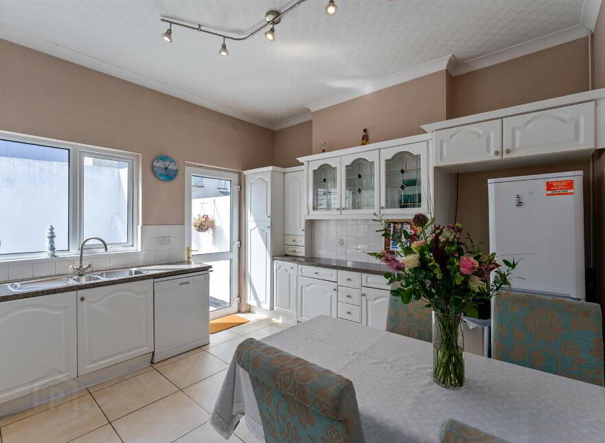 5 Shore Street, Donaghadee, BT21 0DG