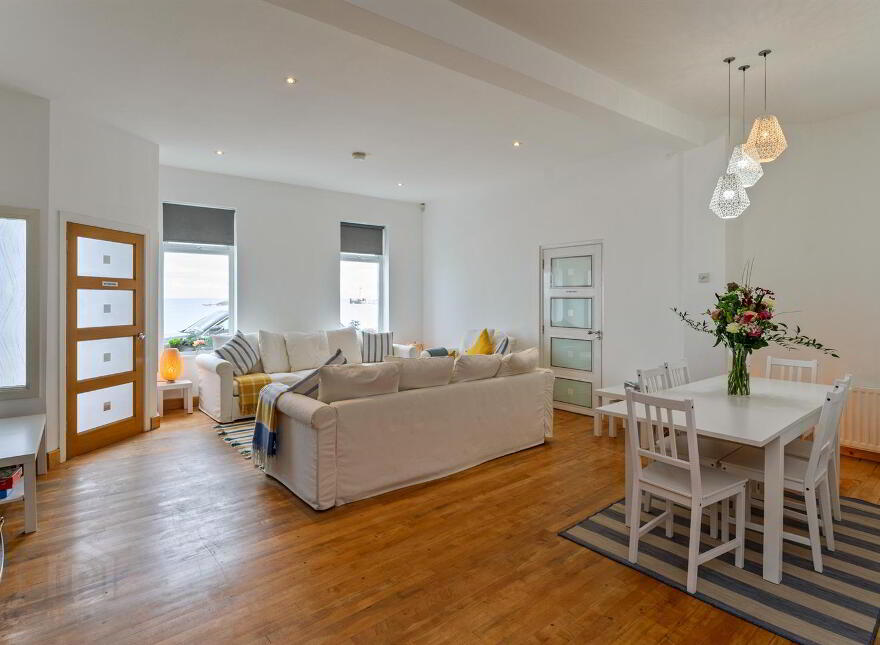 5 Shore Street, Donaghadee, BT21 0DG