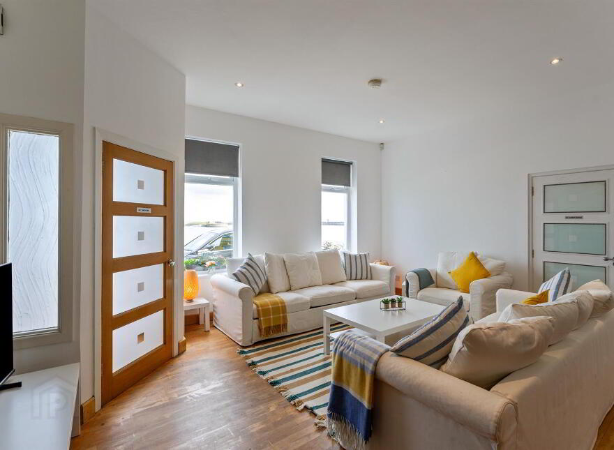 5 Shore Street, Donaghadee, BT21 0DG