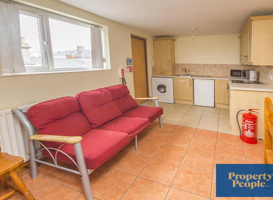 4, 28 Lawrence Street, Belfast, BT7 1LF