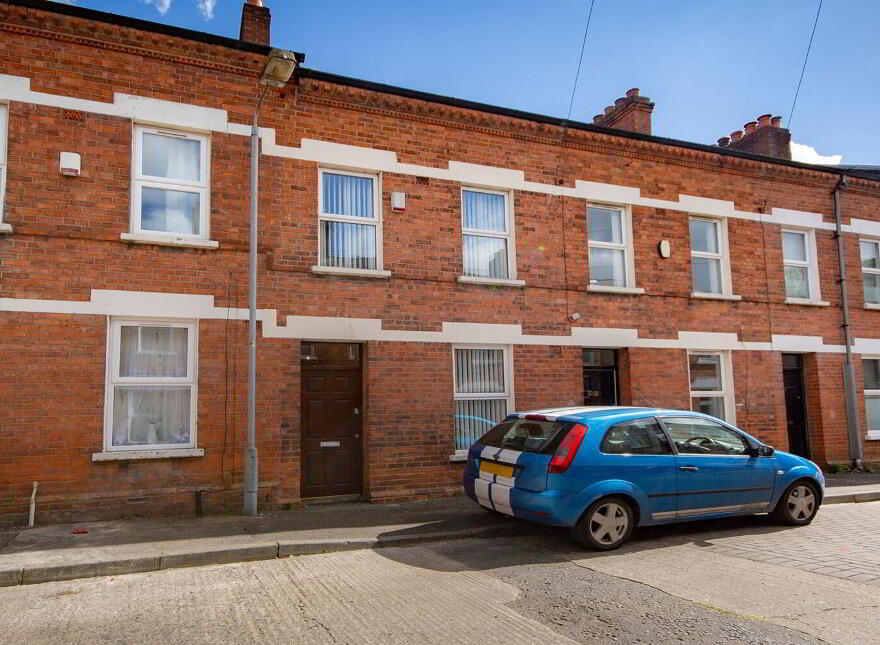 10 Curzon Street, Belfast, BT7 1QU