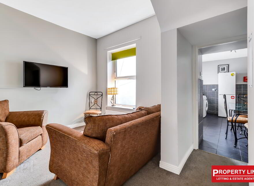 STUDENT ACCOMMODATION, 3 Mountjoy Terrace, Mature Students, Derry/Londonderry, BT48 7LF