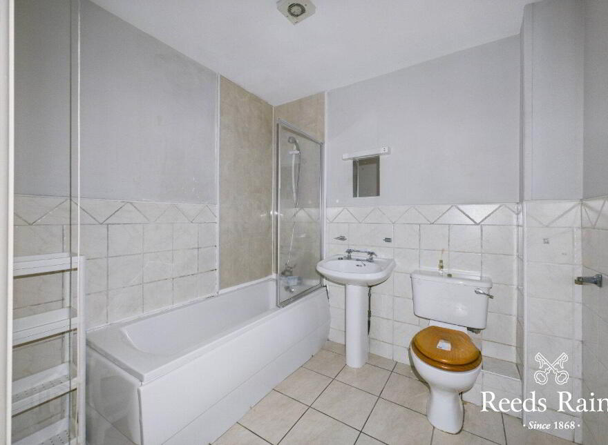 Flat 27 Cromwell Court, 110 Cromwell Road, Belfast, BT7 1NE