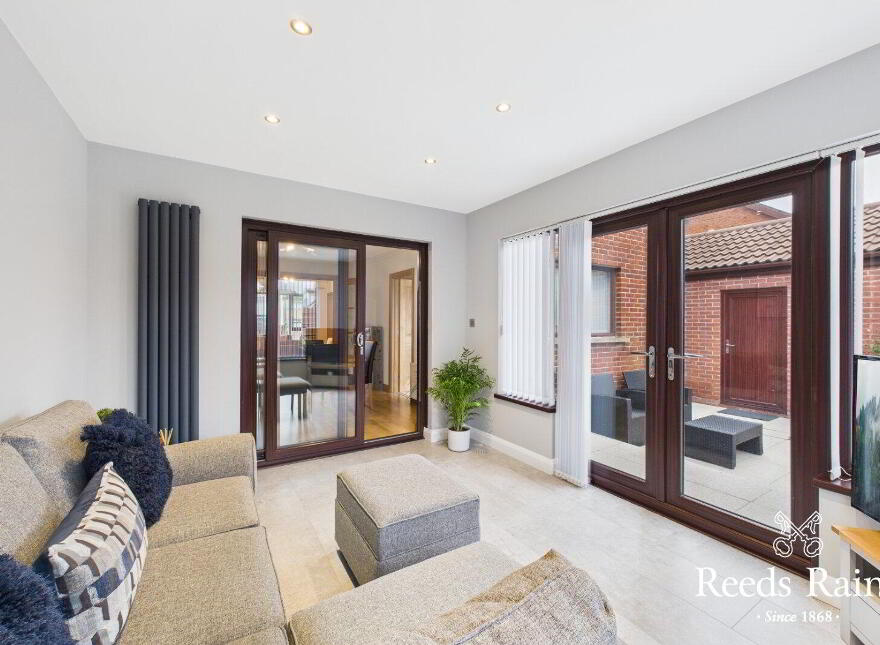 1 Town Park, Carrickfergus, BT38 8FG