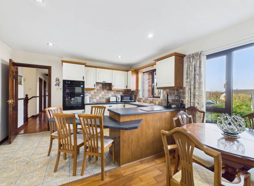 4 Inver Heights, Larne, BT40 3AR