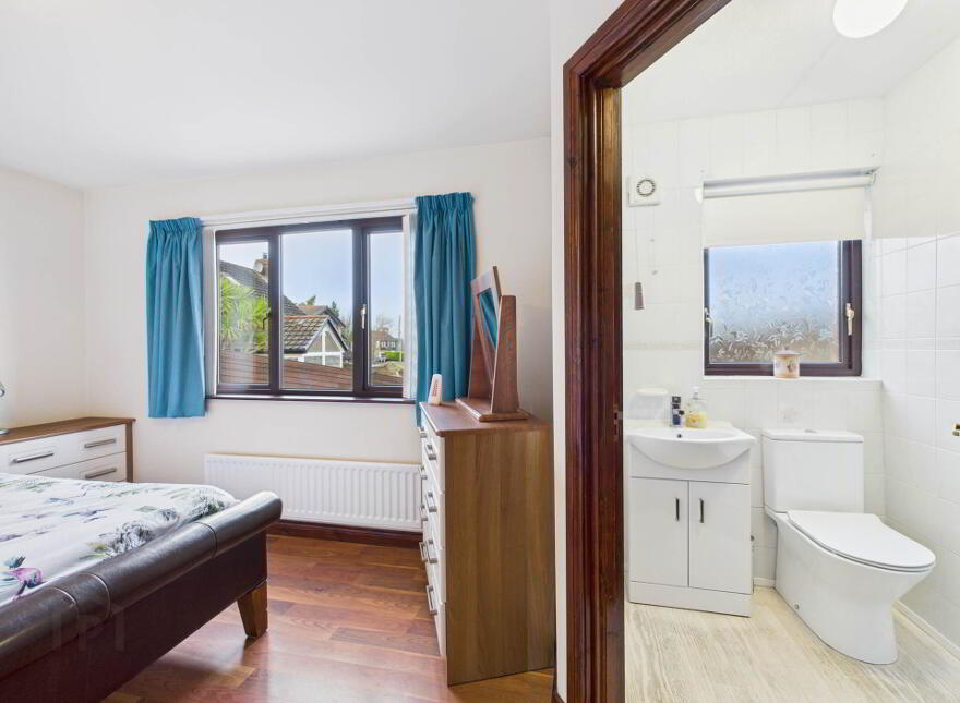 4 Inver Heights, Larne, BT40 3AR