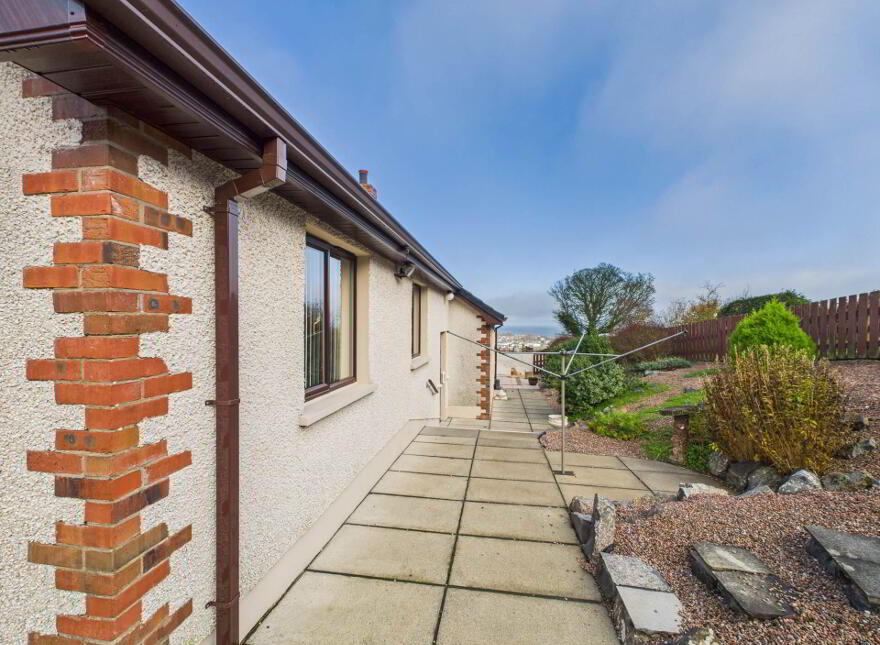 4 Inver Heights, Larne, BT40 3AR