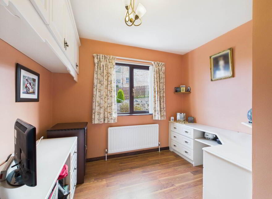 4 Inver Heights, Larne, BT40 3AR