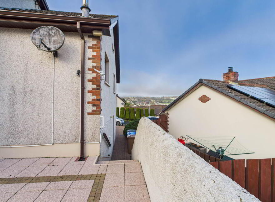 4 Inver Heights, Larne, BT40 3AR