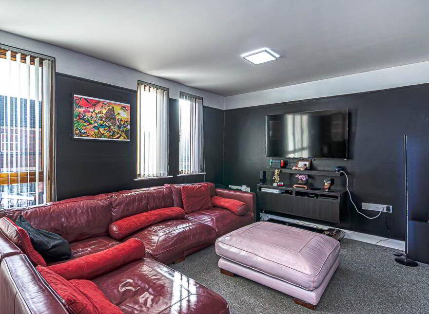 Apt 1, 8 Cherryville Street, Woodstock, Belfast, BT6 8BJ